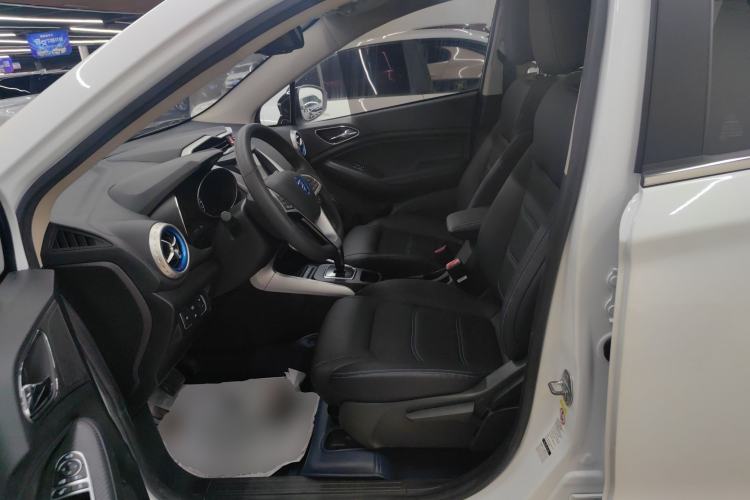 Used BYD Yuan New Energy 2018 EV360 Smart Connected Cool Model