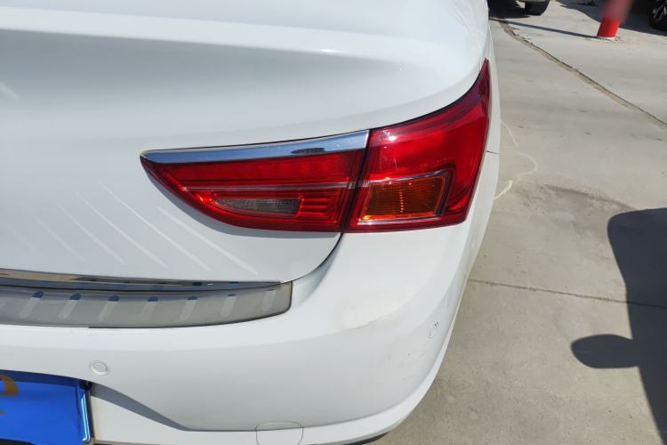 Used Buick Verano 2017 Sedan 20T Dual-Clutch Flagship Model
