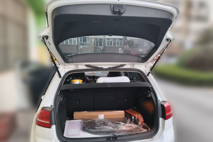 Used Volkswagen Golf 2015 1.6L Automatic Comfort Model
