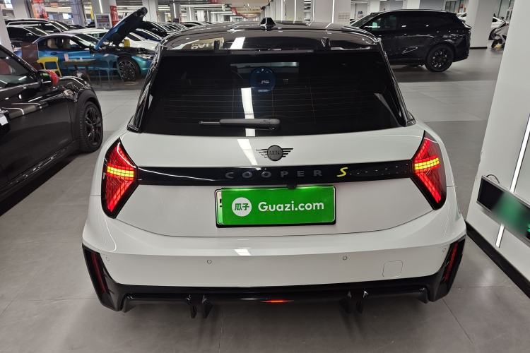 Used MINI Electric MINI COOPER 2024 452km COOPER SE Racing Driver