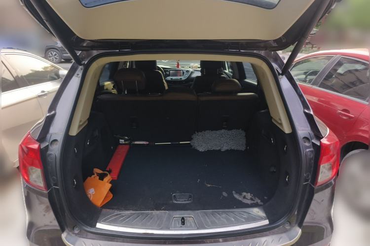 Used Buick Envision 2017 28T Four-Wheel Drive Elite Model Trunk