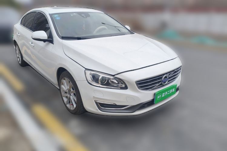 Used Volvo S60 2017 S60L T4 Smart Range Edition Front Right 45 Deg