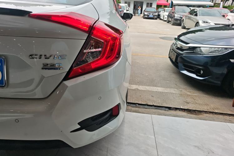 Used Honda Civic 2019 220TURBO CVT Dynamic Edition China VI Exterior 3
