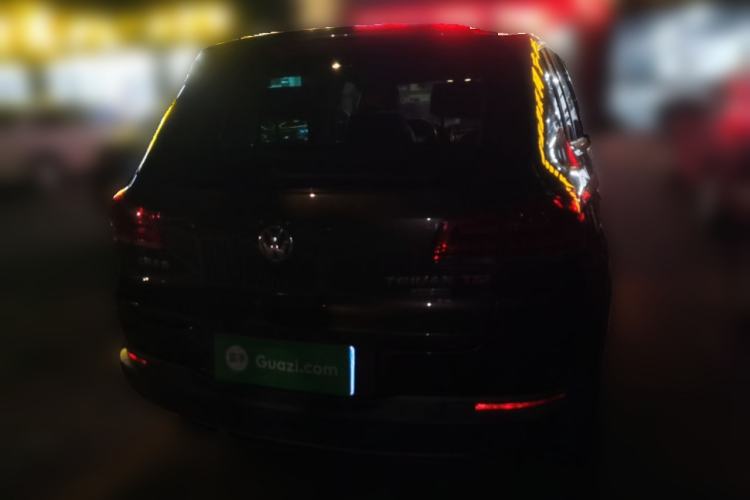 Used Volkswagen Tiguan 2013 2.0 TSI Automatic All-Wheel-Drive Flagship Edition