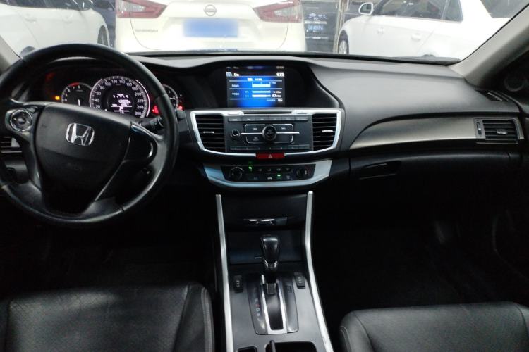 Used Honda Accord 2015 2.0L LXS Elite Edition Interior 3