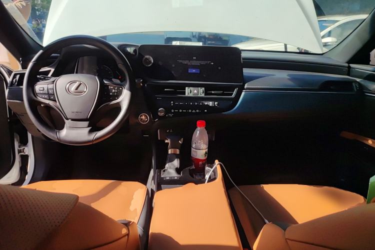 Used Lexus ES 2022 200 Excellence Edition
