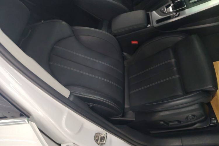 Used Audi A4L 2023 40 TFSI Fashion Dynamic Model
