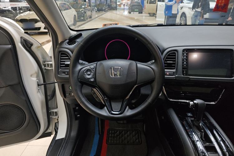 Used Honda Vezel 2020 220 TURBO CVT Luxury Edition
