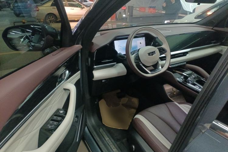 Used Geely Auto Monjaro L 2024 2.0TD High-Power Automatic Two-Wheel Drive Yunqi Version
