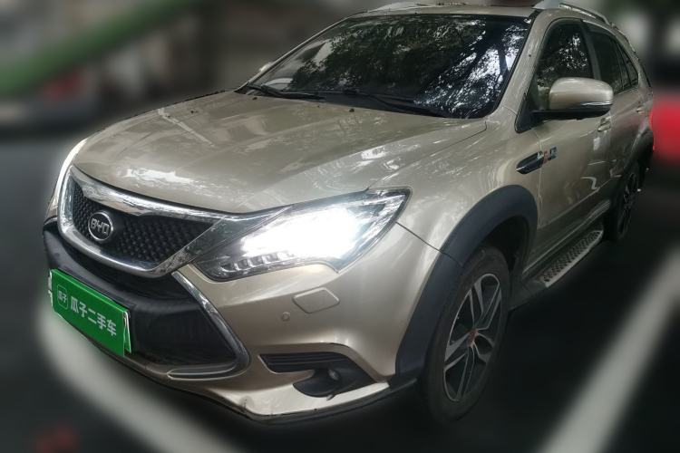 Used BYD Tang New Energy 2015 2.0T Four-Wheel-Drive Flagship Model