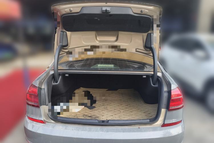 Used Volkswagen Passat 2017 280TSI DSG Luxury Edition Trunk