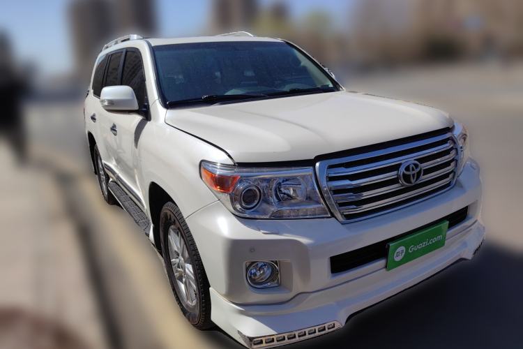 Used Toyota Land Cruiser  Front Right 45 Deg