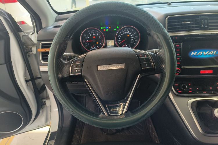 Used Haval M6 2018 1.5T Manual Two-Wheel Drive Urban Model Steering Wheel