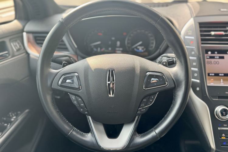 Used Lincoln MKC 2019 2.0T Two-Wheel Drive Zunya Version China VI Standard
