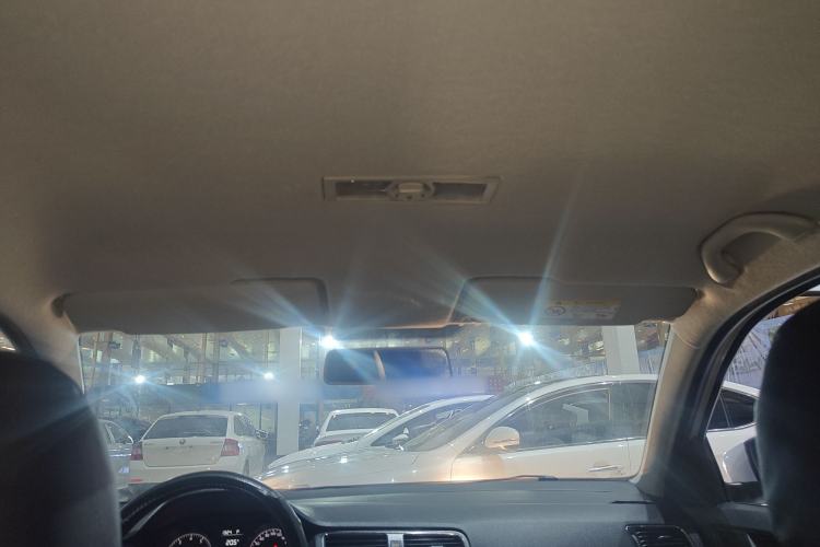 Used Volkswagen Lavida 2018 Classic 1.5L Automatic Fashion Edition China VI Standard Headliner