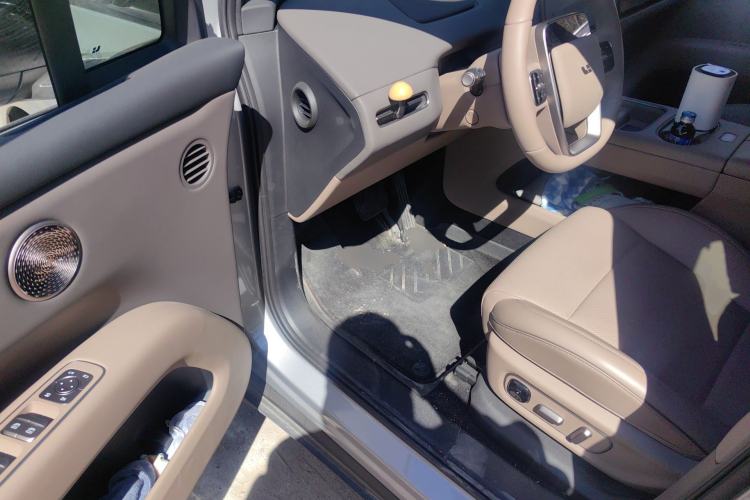 Used Li Auto i6 2025 Model Two-Wheel-Drive Standard Type Driver Seat