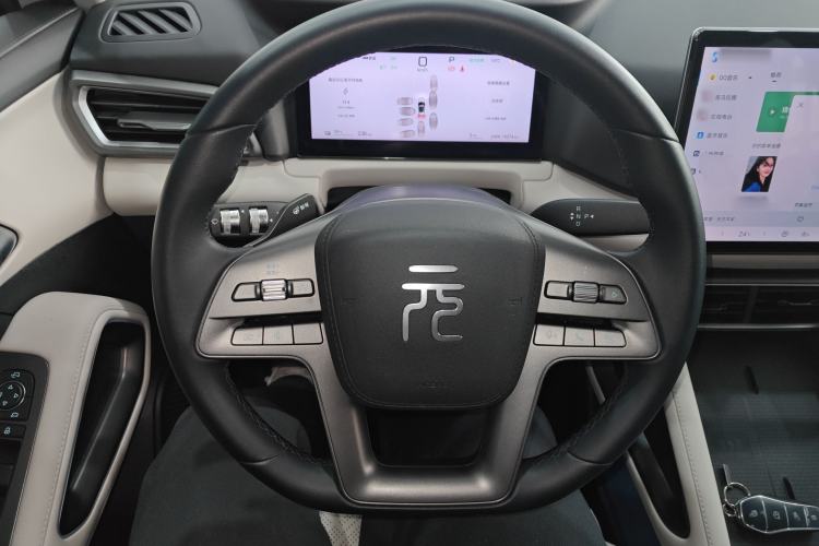 Used BYD Yuan UP 2025 Intelligent Driving Version 401 km Leading Edition Steering Wheel