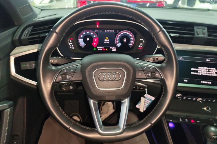 Used Audi Q3 2024 35 TFSI Ambition Dynamic Edition
