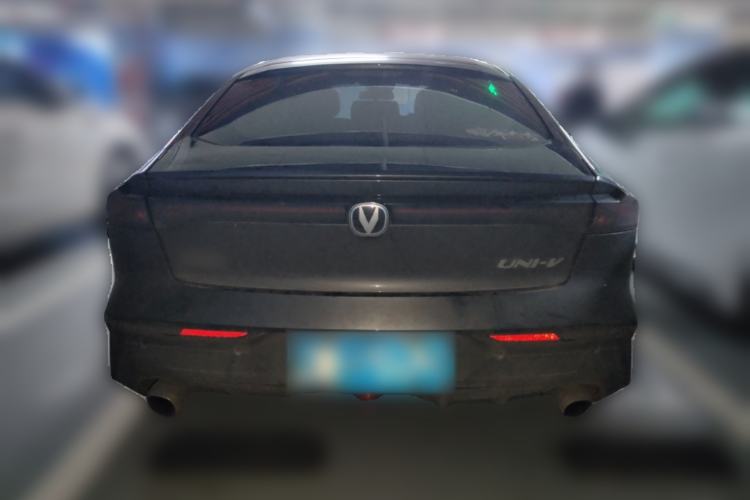 Used CHANGAN UNI-V 2023 1.5T Prestige Model
