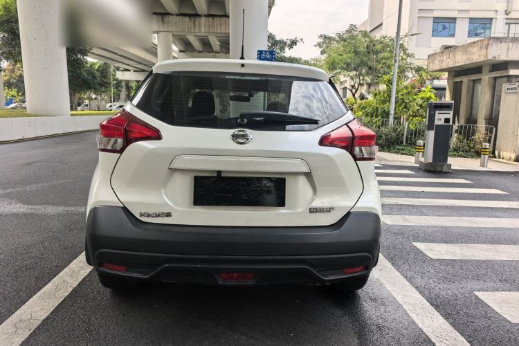 Used Nissan Kicks 2020 1.5L XE Manual Cool Edition