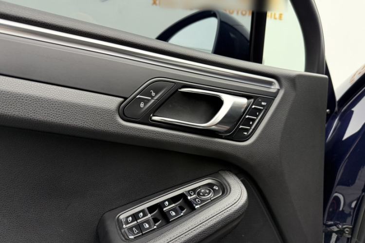 Used Porsche Macan 2017 Macan 2.0T