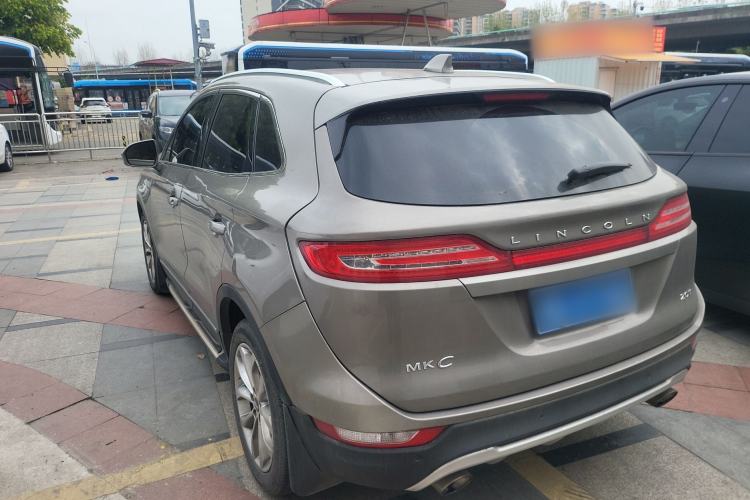 Used Lincoln MKC 2017 2.0T Two-Wheel-Drive Luxury Edition Rear Left 45 Deg