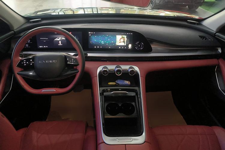 Used EXEED Stellar C-DM 2024 1.5T Long-Range Pro
