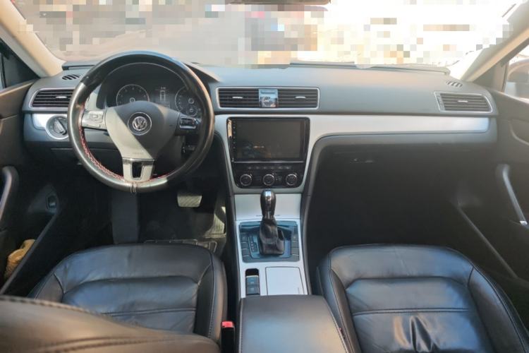 Used Volkswagen Passat 2014 1.8TSI DSG Prestige Edition Center Console