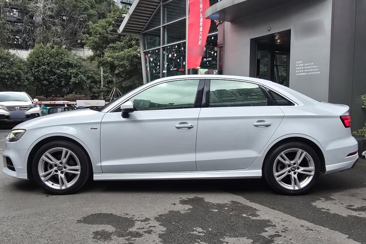 Used Audi A3 2019 Limousine 35 TFSI Fashion Edition China VI Emission Standard Exterior 5
