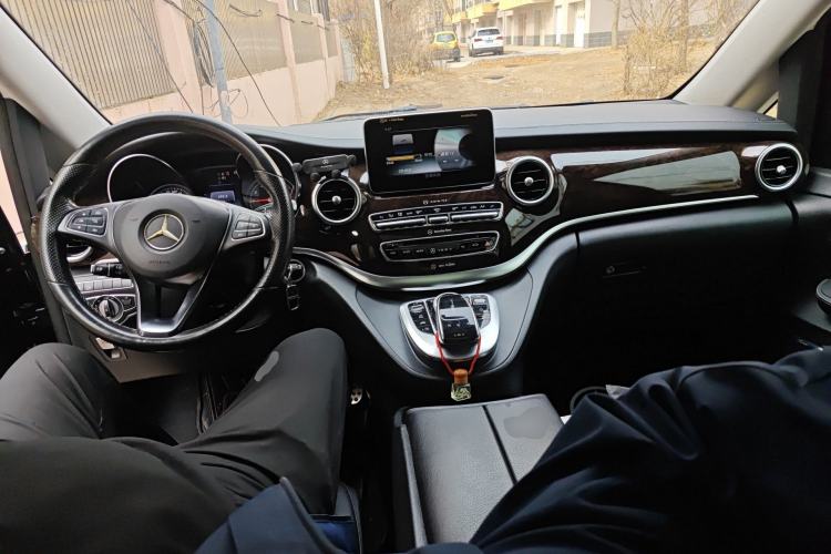 Used Mercedes-Benz V-Class 2017 V 260 L Prestige Extended Edition
