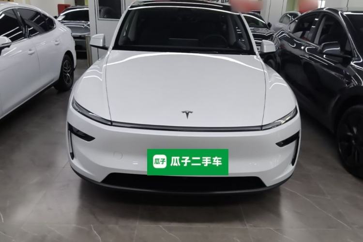Used Tesla Model Y 2025 Rear-Wheel-Drive Version