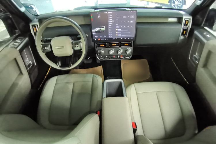 Used iCAR V23 2025 401 Two-Wheel Drive Intelligent Driving Version Center Console