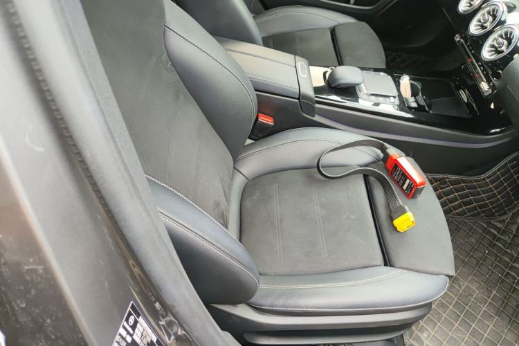 Used Mercedes-Benz A-Class 2022 Revised Version A 200 L Sport Sedan Fashionable Style Right Front Seat