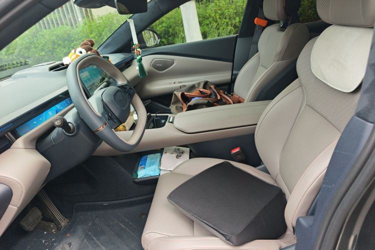 Used Lynk & Co Z10 2025 95 kWh 702 km All-Wheel-Drive Halo