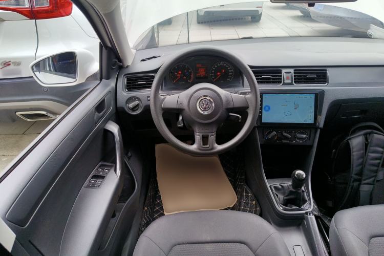 Used Volkswagen Santana 2015 1.4L Manual Fashion Edition
