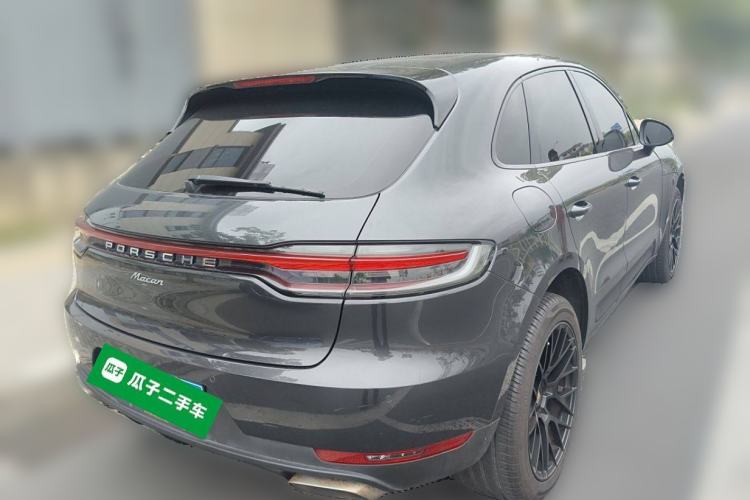 Used Porsche Macan 2018 Macan 2.0T Rear Right 45 Deg