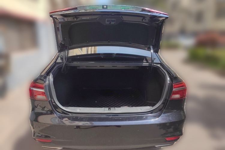 Used Roewe i6 2018 20T Automatic Flagship Edition