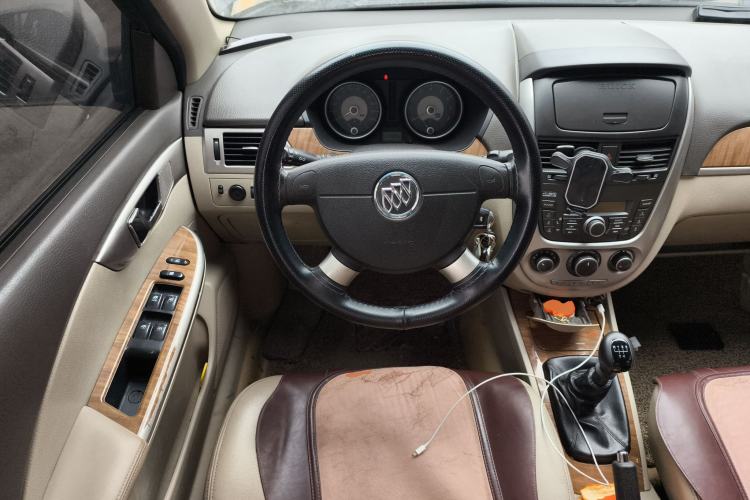 Used Buick Excelle 2015 1.5L Manual Classic Trim