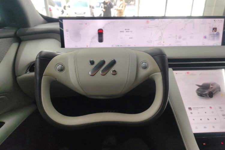 Used IM LS7 2023 100kWh Lux Rear-Drive Version Steering Wheel