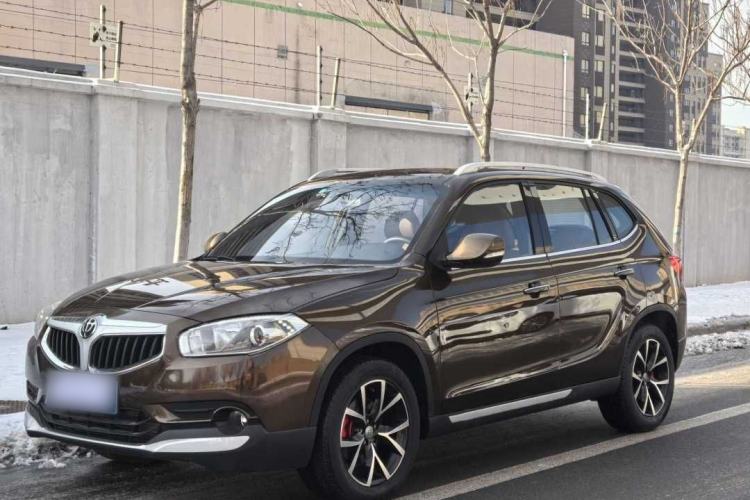 Used Brilliance V5 2016 1.5T Automatic Two-Wheel Drive Smart Version