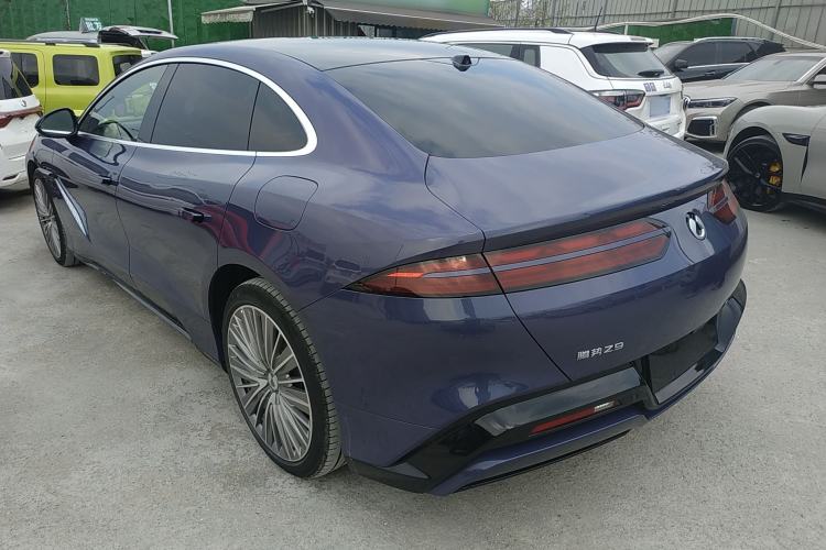 Used Denza Z9 2024 1100 km All-Wheel-Drive Ultra Version
