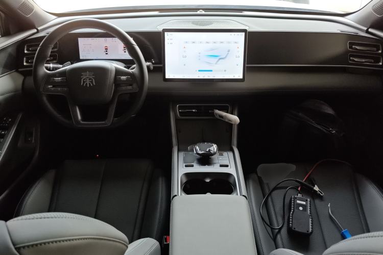 Used BYD Qin L 2025 DM-i Smart Drive 80KM Leading Model
