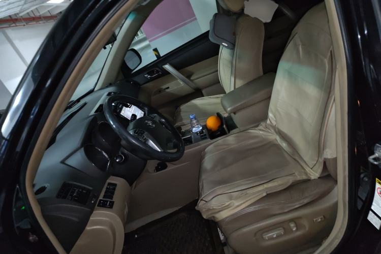 Used Toyota Highlander 2012 2.7L Two-Wheel Drive 7-Seater Luxury Edition Left Front Seat