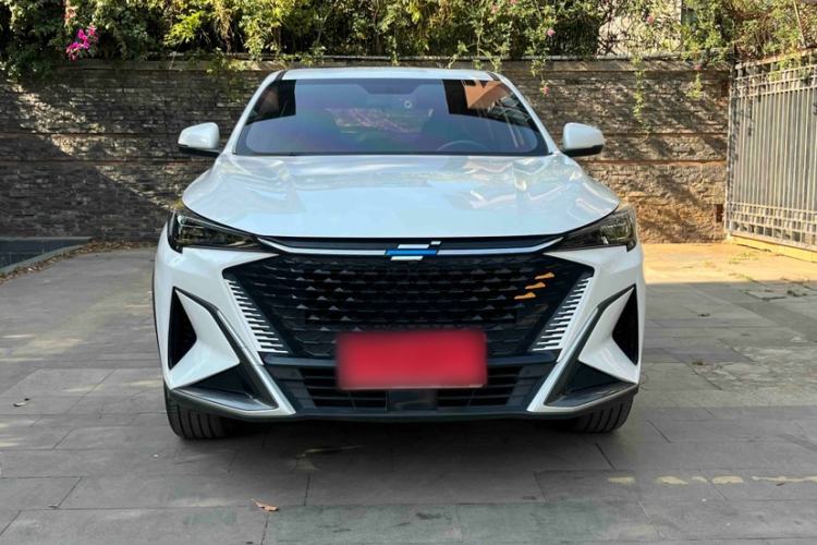 Used CHANGAN OSHAN X5 PLUS 2023 Revised 1.5T DCT Pioneer Edition
