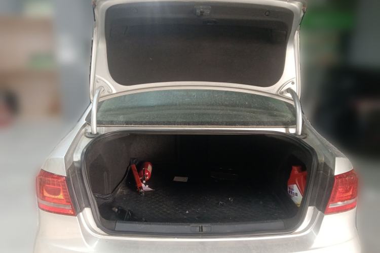 Used Volkswagen Magotan 2012 Facelift 2.0 TSI Prestige Model
