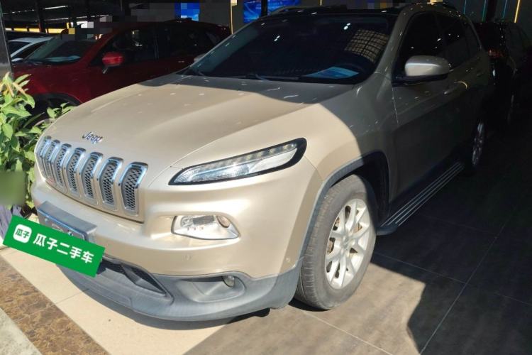 Used Jeep Cherokee 2016 2.0L Superior Edition