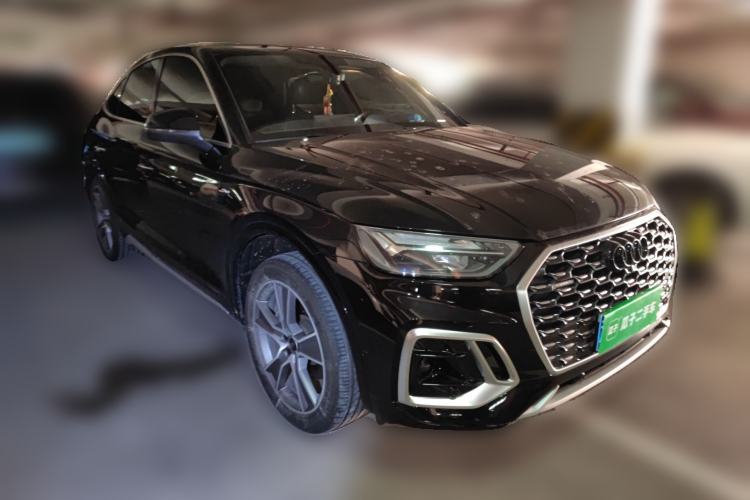 Used Audi Q5L Sportback 2021 40 TFSI Luxury Edition Front Right 45 Deg