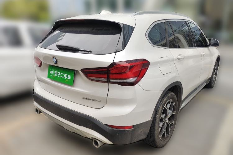 Used BMW X1 2022 sDrive20Li Fashion Model Rear Right 45 Deg