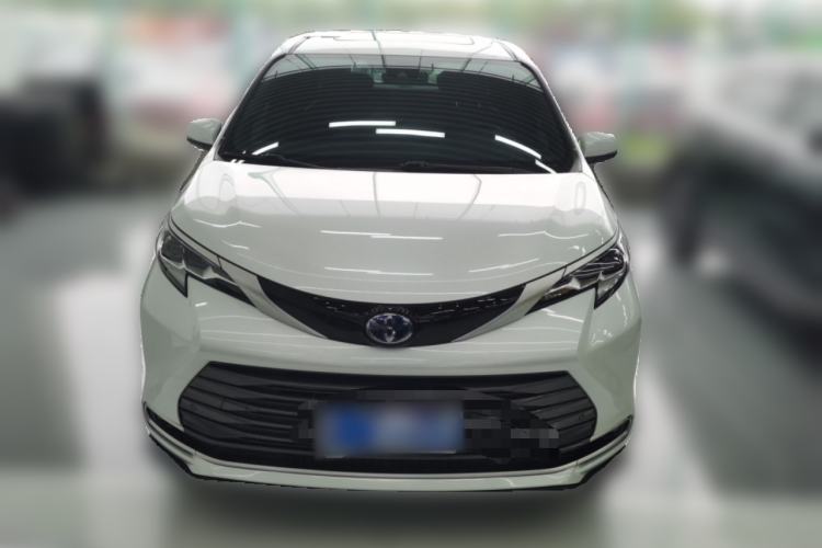 Used Toyota SIENNA 2023 2.5L Hybrid Comfort Edition
