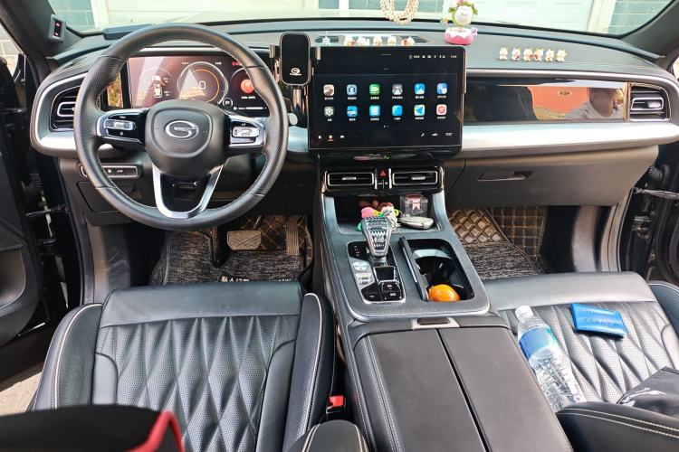 Used GAC Trumpchi GS8 2022 Linghang Series 2.0 TGDI Two-Wheel-Drive Luxury Smart Connectivity Version (7 Seats)
